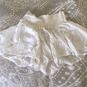 Brandy Melville flowy shorts